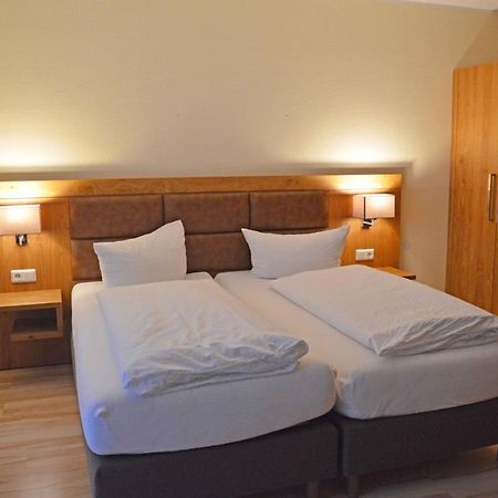 Aparthotel Jaegerhaus Вилинген Екстериор снимка