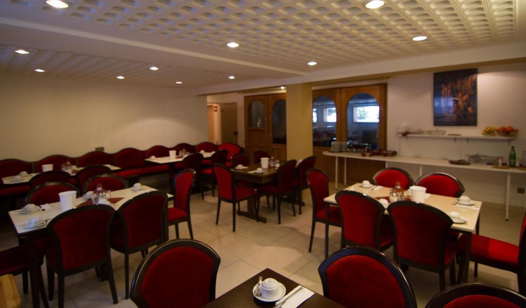 Aparthotel Jaegerhaus Вилинген Екстериор снимка