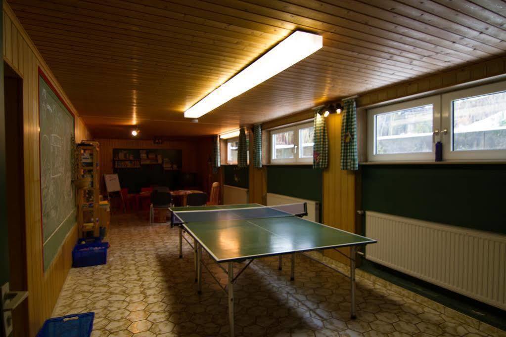 Aparthotel Jaegerhaus Вилинген Екстериор снимка